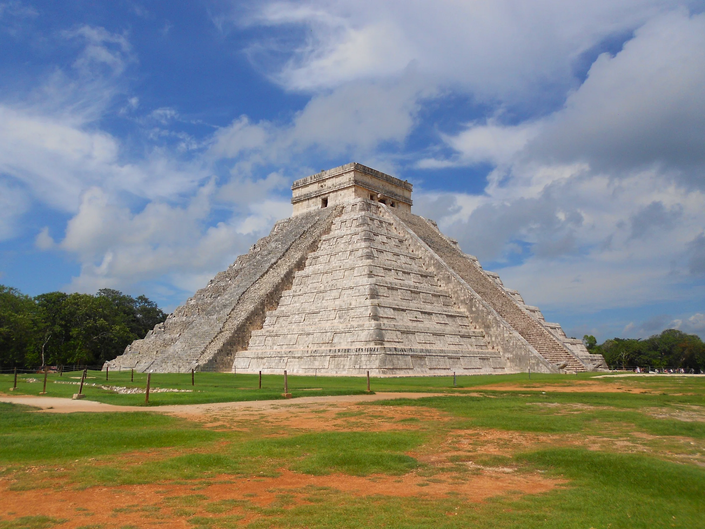 El Castillo pyramid at Chichén Itzá rising above the open archaeological plaza in Yucatán.